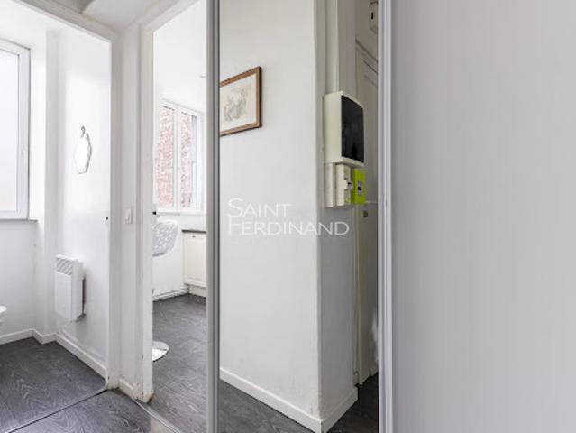 Vente Appartement 1 pièce 24.8 m2 Paris 15ème