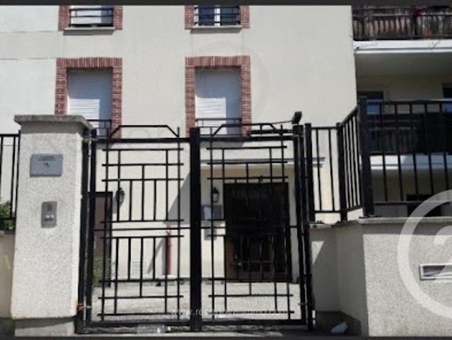 Vente Appartement 1 pièce 25 m2 Corbeil Essonnes