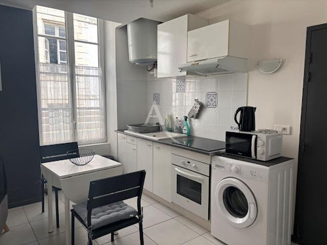 Vente Appartement 1 pièce 25 m2 Rochefort