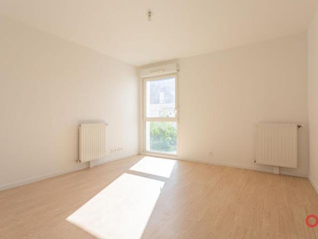 Vente Appartement 1 pièce 25.56 m2 Fleury merogis