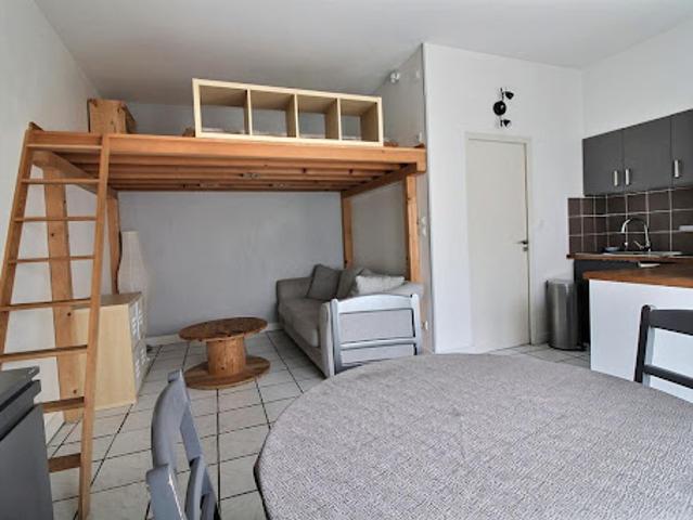 Vente Appartement 1 pièce 26 m2 Cachan