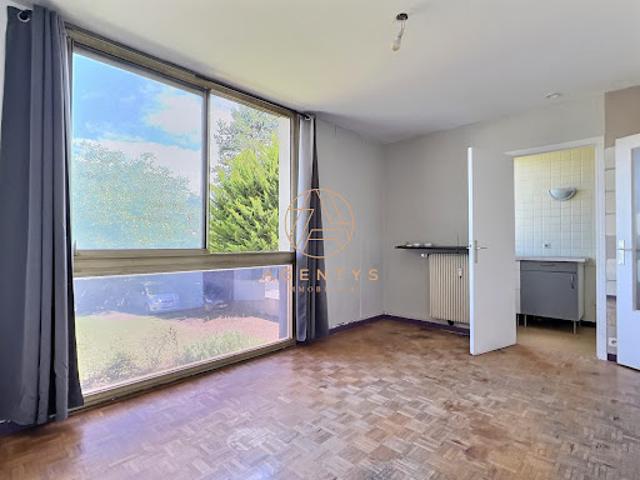 Vente Appartement 1 pièce 26.67 m2 La Varenne Saint Hilaire