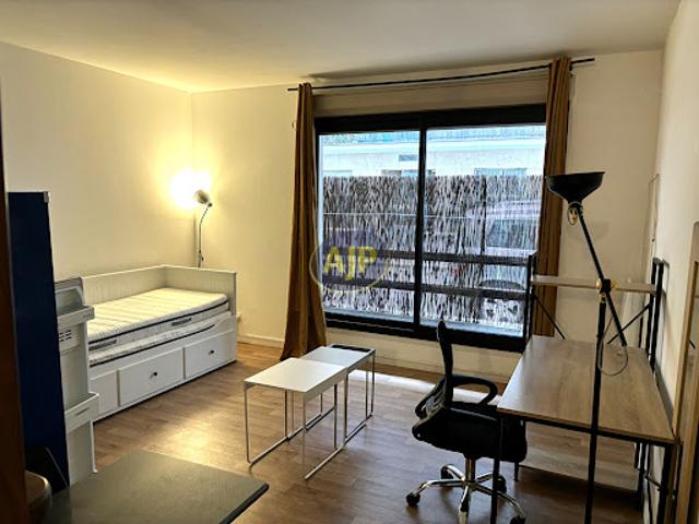 Vente Appartement 1 pièce 26.87 m2 Paris 15ème