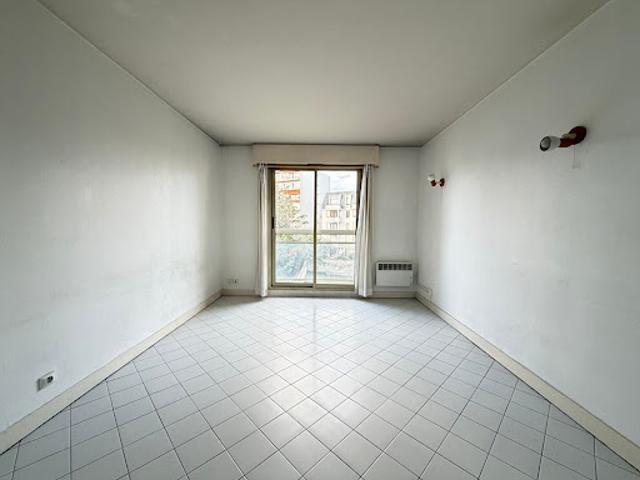 Vente Appartement 1 pièce 27 m2 La Garenne Colombes