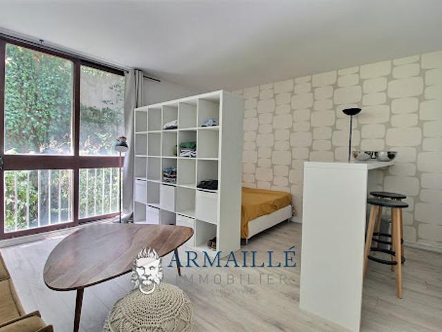 Vente Appartement 1 pièce 27 m2 Paris 18ème