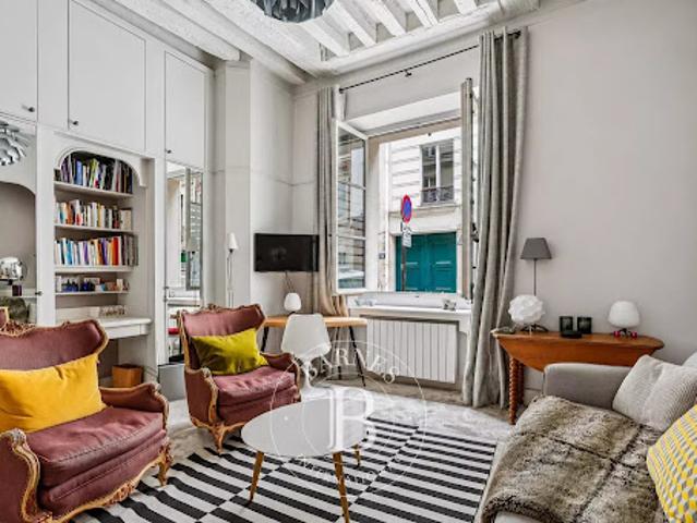 Vente Appartement 1 pièce 27.61 m2 Paris 7ème
