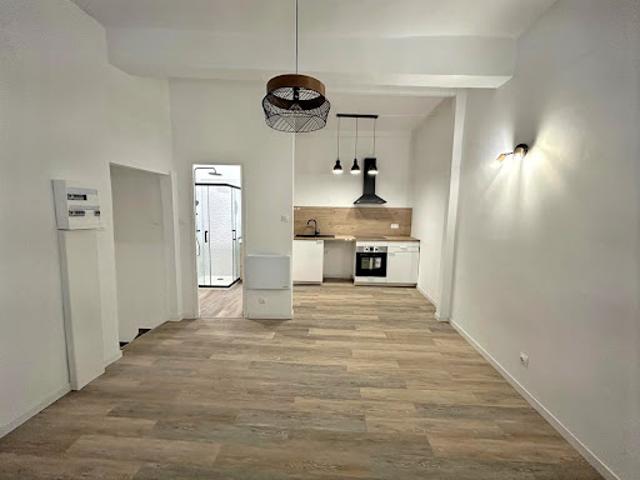 Vente Appartement 1 pièce 27.73 m2 La Ciotat