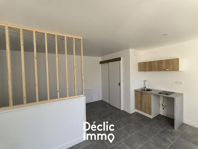 Vente Appartement 1 pièce 28 m2 Celles sur Belle