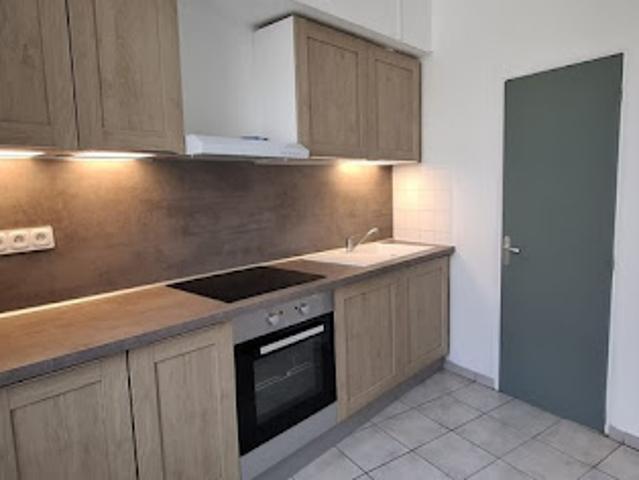 Vente Appartement 1 pièce 28 m2 Saint Quentin