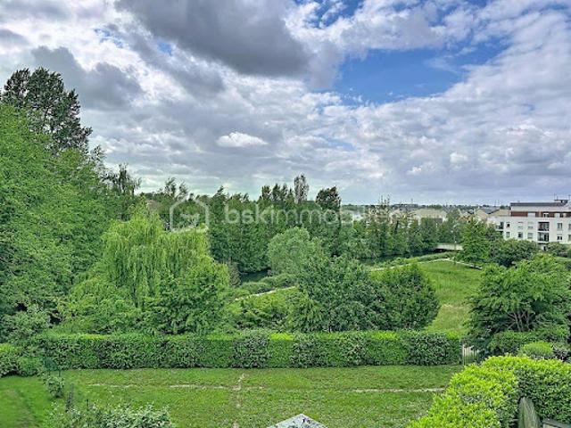Vente Appartement 1 pièce 28.08 m2 Corbeil Essonnes