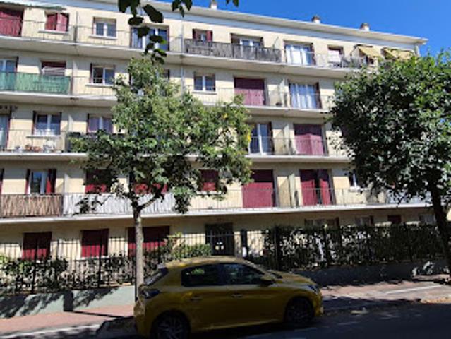 Vente Appartement 1 pièce 28.49 m2 La Varenne Saint Hilaire