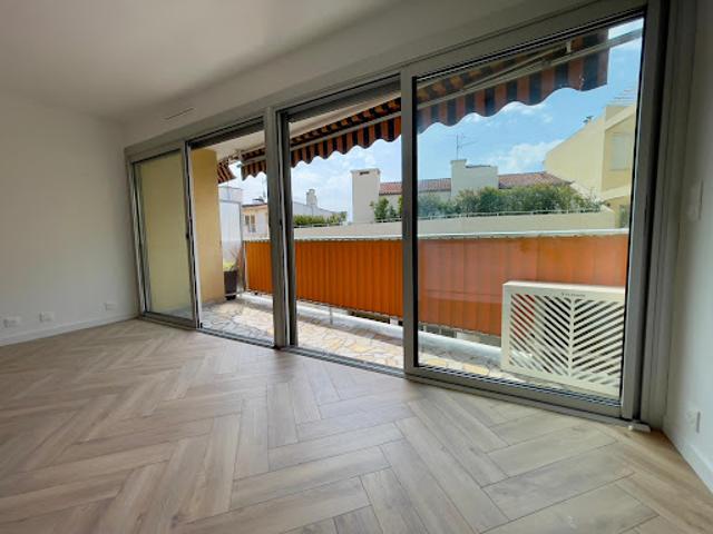 Vente Appartement 1 pièce 28.5 m2 Villefranche sur Mer