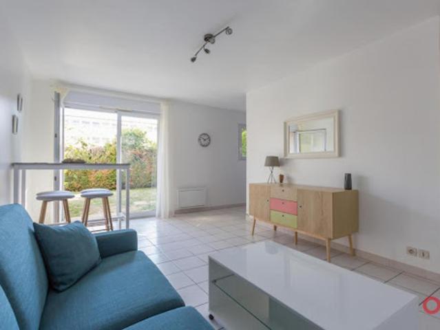 Vente Appartement 1 pièce 29 m2 Sainte genevieve des bois