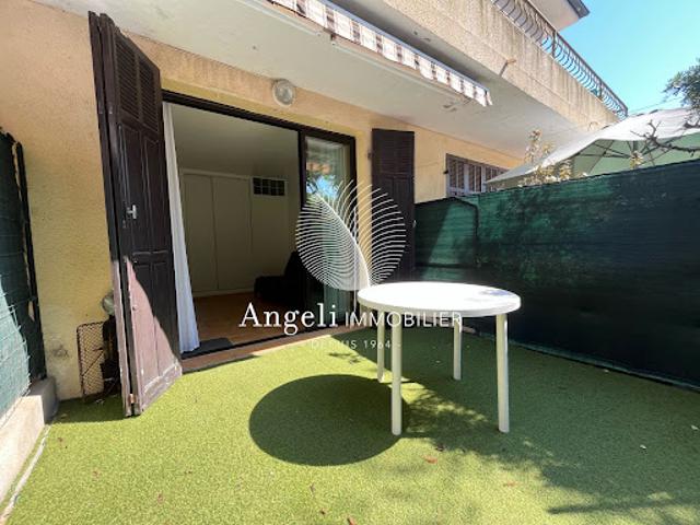 Vente Appartement 1 pièce 20 m2 Saint aygulf