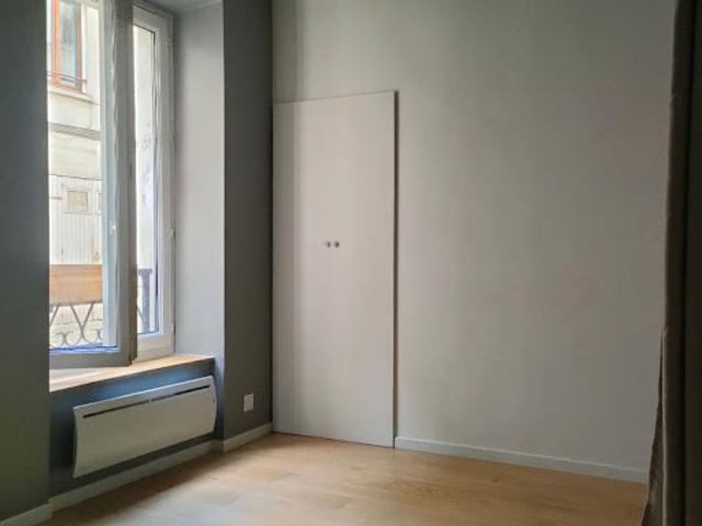Vente Appartement 1 pièce 20.3 m2 Paris 11ème