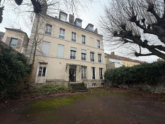 Vente Appartement 1 pièce 213 m2 Saint Ouen l'Aumône