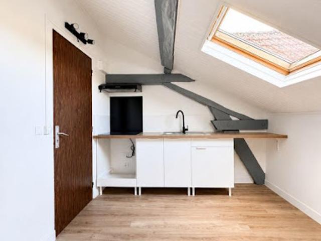 Vente Appartement 1 pièce 21.68 m2 Persan