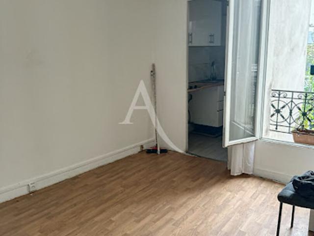 Vente Appartement 1 pièce 21.79 m2 Paris 18ème