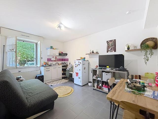 Vente Appartement 1 pièce 21.7 m2 Montereau Fault Yonne