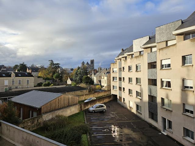 Vente Appartement 1 pièce 21.8 m2 Bourges