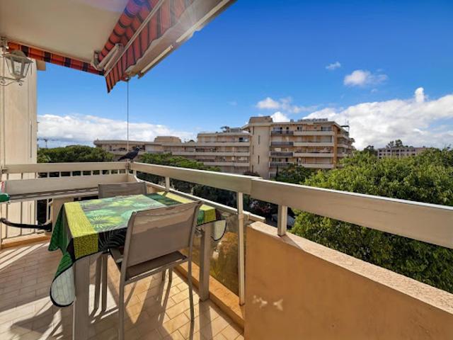 Vente Appartement 1 pièce 22 m2 Frejus
