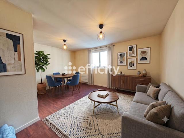 Vente Appartement 1 pièce 22.67 m2 Chateaulin