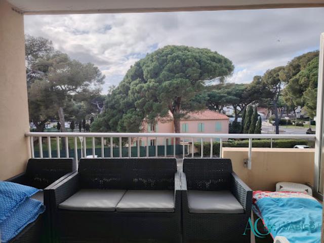 Vente Appartement 1 pièce 23.48 m2 Hyeres