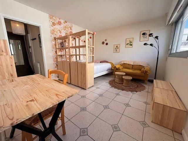 Vente Appartement 1 pièce 23.79 m2 Royan