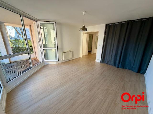 Vente Appartement 1 pièce 34 m2 Montigny le Bretonneux
