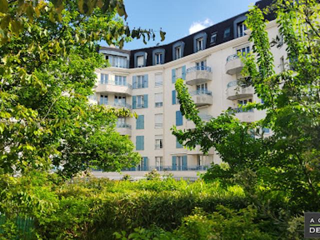Vente Appartement 1 pièce 34 m2 Rueil Malmaison