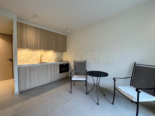 Vente Appartement 1 pièce 36 m2 Gassin