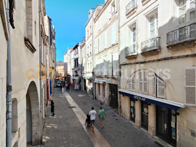 Vente Appartement 1 pièce 30 m2 La Rochelle