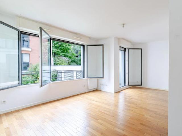 Vente Appartement 1 pièce 30.1 m2 Courbevoie