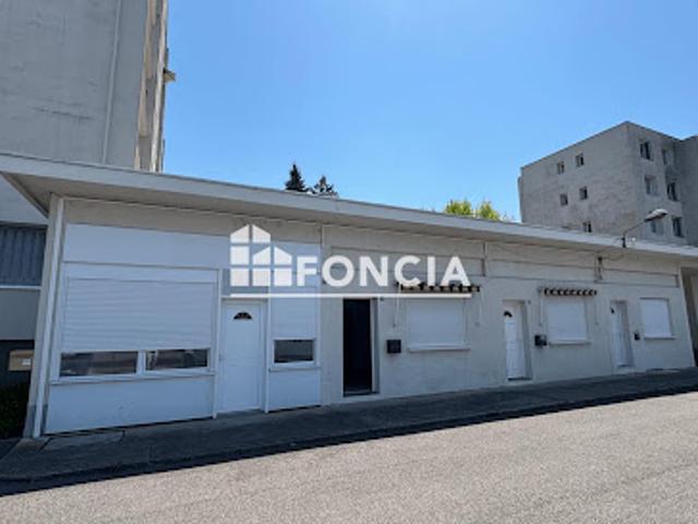 Vente Appartement 1 pièce 30.2 m2 Saint martin d'heres