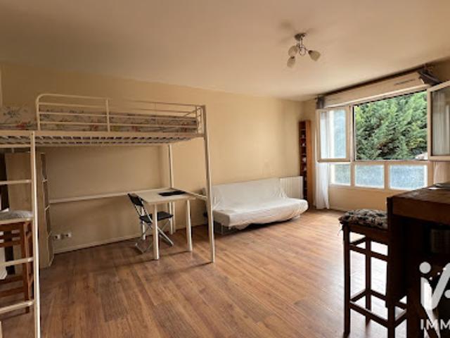 Vente Appartement 1 pièce 31 m2 Le Bourget