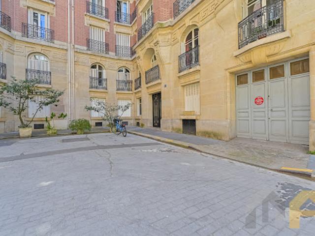 Vente Appartement 1 pièce 31 m2 Paris 15ème