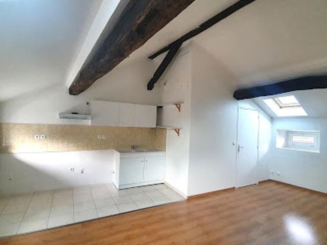Vente Appartement 1 pièce 31.1 m2 Mandres les Roses