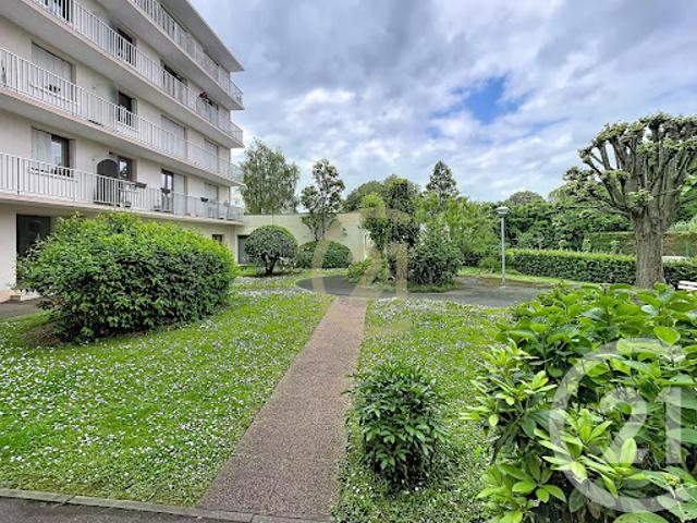 Vente Appartement 1 pièce 31.5 m2 Fontenay le Fleury