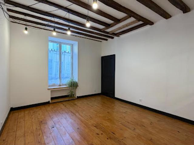 Vente Appartement 1 pièce 32 m2 Etampes
