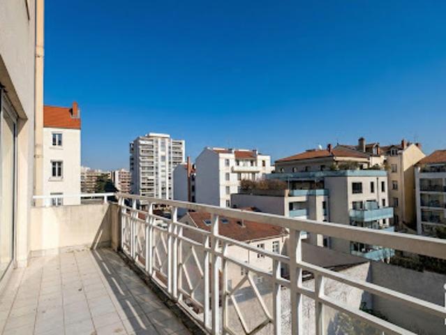 Vente Appartement 1 pièce 32 m2 Lyon 6ème