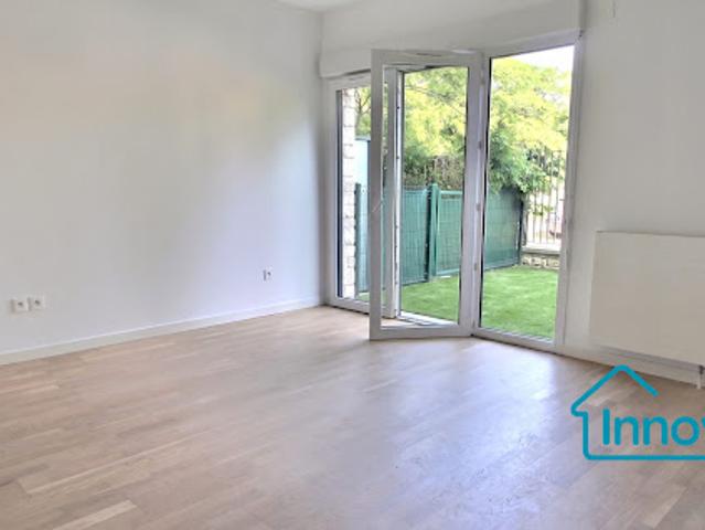 Vente Appartement 1 pièce 32 m2 Le Chesnay Rocquencourt
