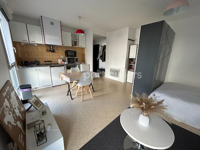 Vente Appartement 1 pièce 32.1 m2 La Roche sur Yon