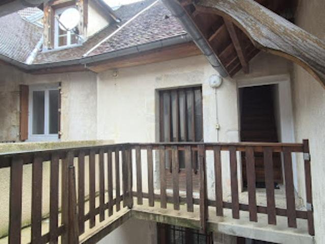 Vente Appartement 1 pièce 33 m2 Lons le Saunier