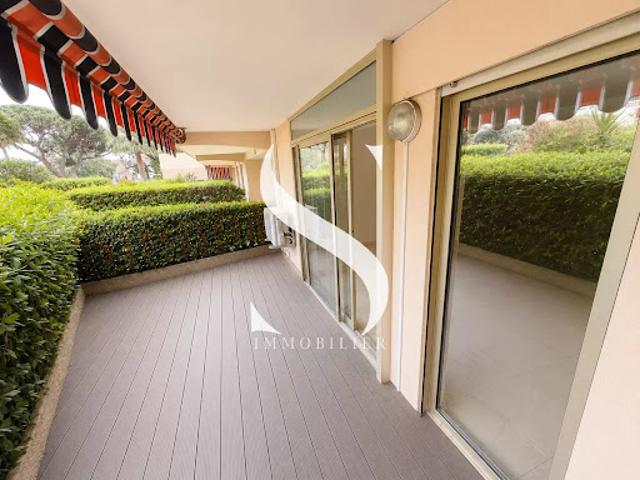 Vente Appartement 1 pièce 33.01 m2 Vallauris