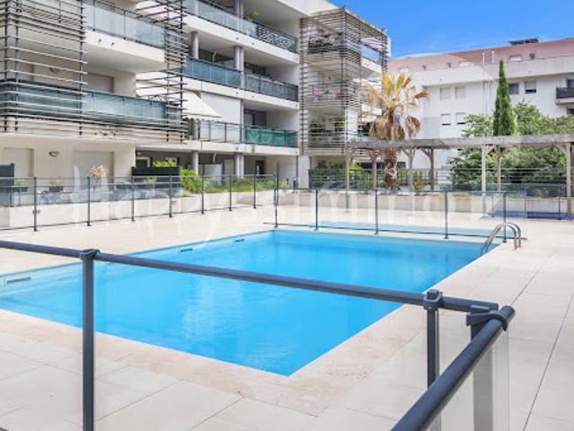 Vente Appartement 1 pièce 45 m2 Le Lavandou