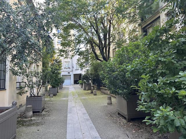 Vente Appartement 1 pièce 45.7 m2 Neuilly sur Seine
