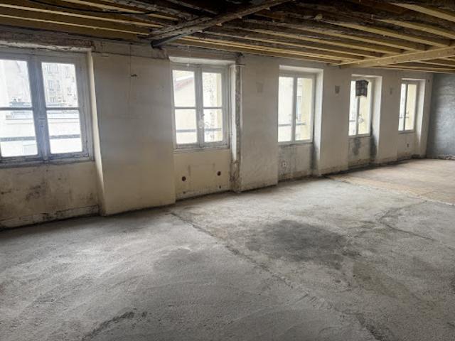 Vente Appartement 1 pièce 51.7 m2 Paris 12ème