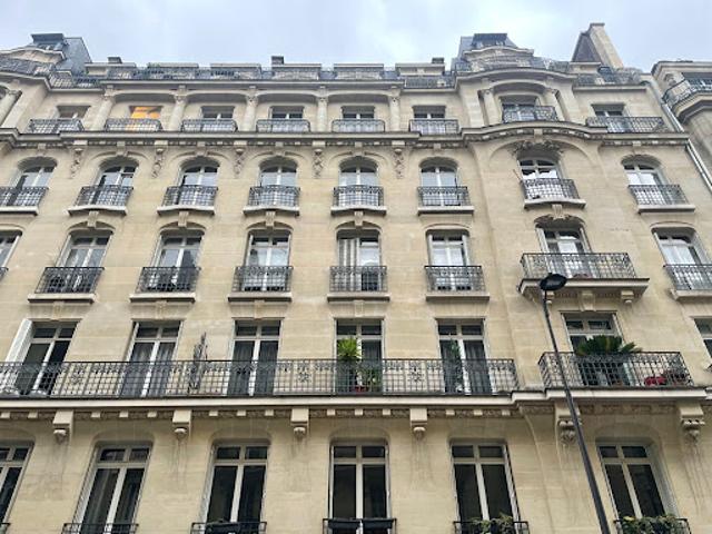 Vente Appartement 1 pièce 8.2 m2 Paris 17ème