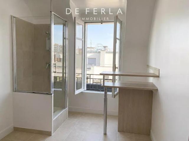 Vente Appartement 1 pièce 9.3 m2 Paris 15ème