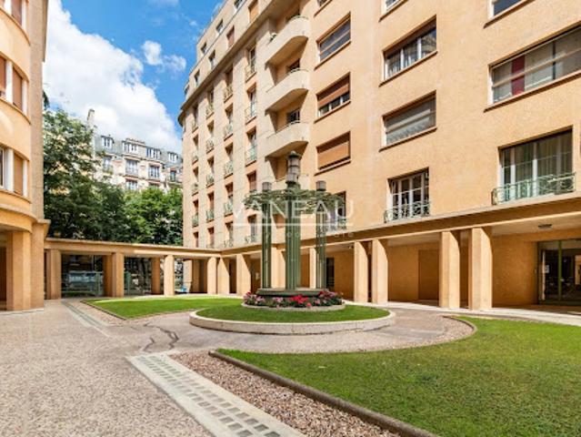 Vente Appartement 1 pièce 9.02 m2 Paris 15ème